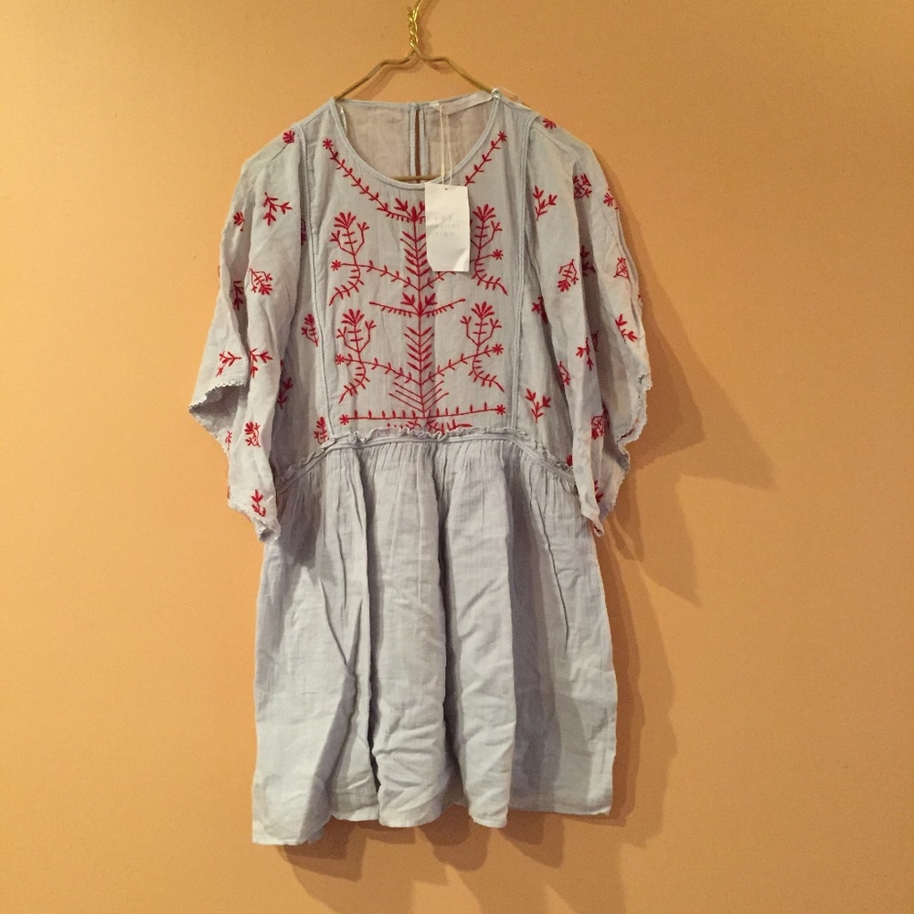NWT: ZARA Women's  Linen Blouse with Embroidery